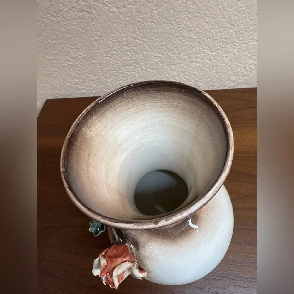 Vintage Capodimonte Italian Porcelain Bisque Rose Vase 7.5